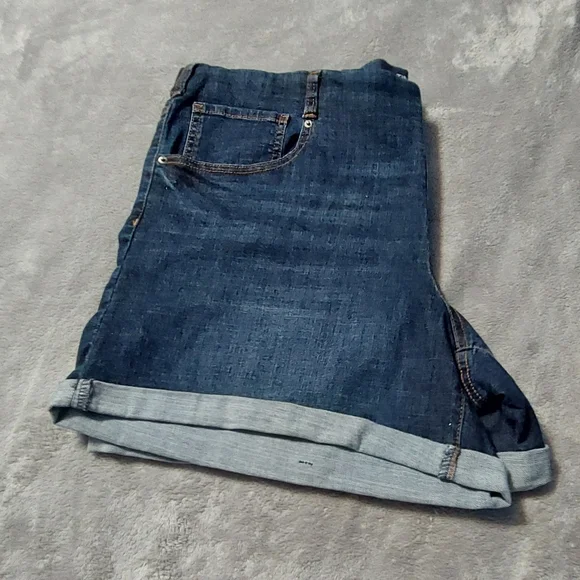 Time and Tru bluejean shorts NWT - Picture 4 of 4